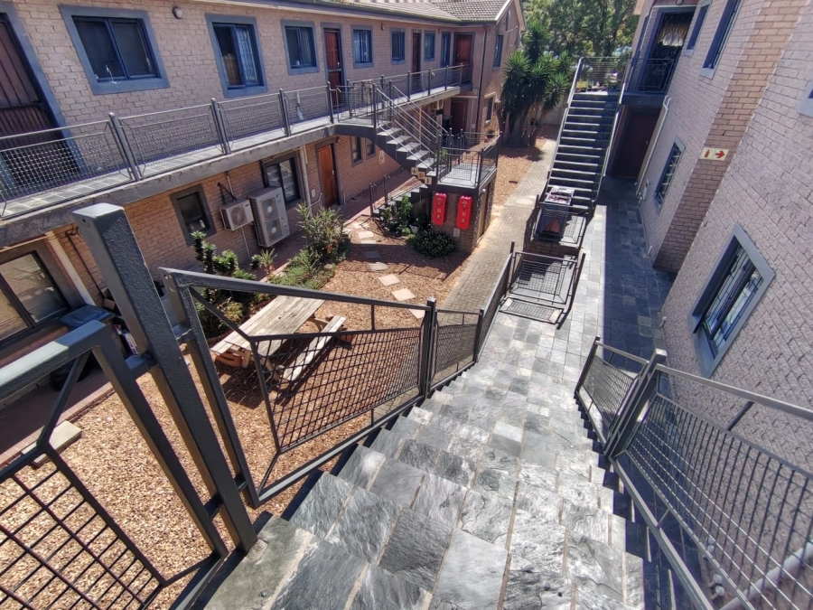 2 Bedroom Property for Sale in Vredekloof East Western Cape